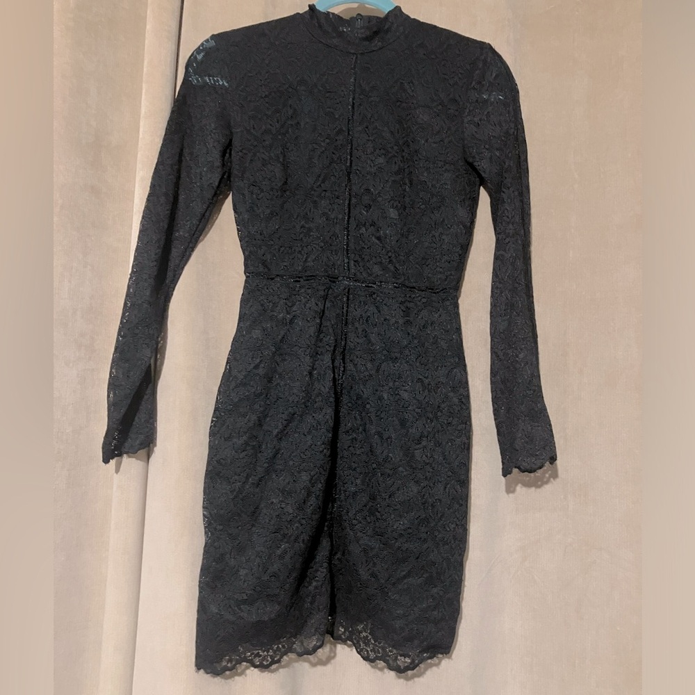 Lace Wilfred Branded Dress in Size 0